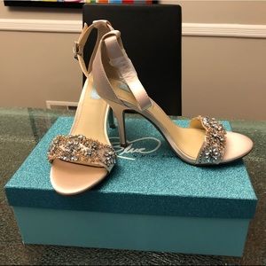 Original Betsy Johnson Strappy Champagne heels